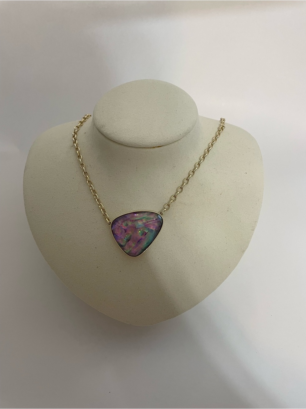 Kendra Scott Gold Chain Necklace with Iridescent Purple and Blue Pendant